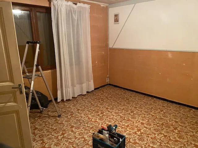 Électricien pour une intervention sur un chantier à La Roche de Glun, Valence, Max Elec