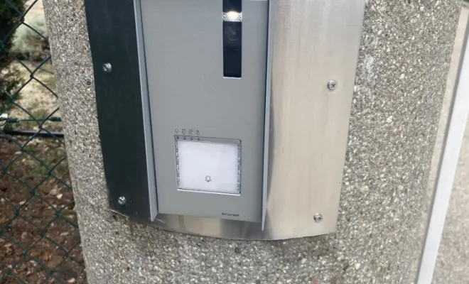 Moniteur extérieur - Installation visiophone connecté à Montélier